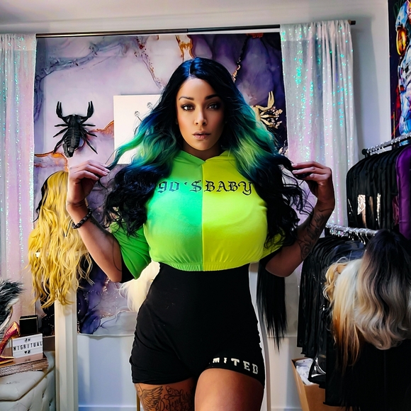 24" electric blast green and yellow lace front - Picture 1 of 8